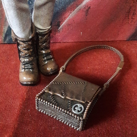 Ever After High Hunter Huntsman Doll - Picture 13 of 16